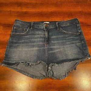‎River Island denim shorts women’s size 18